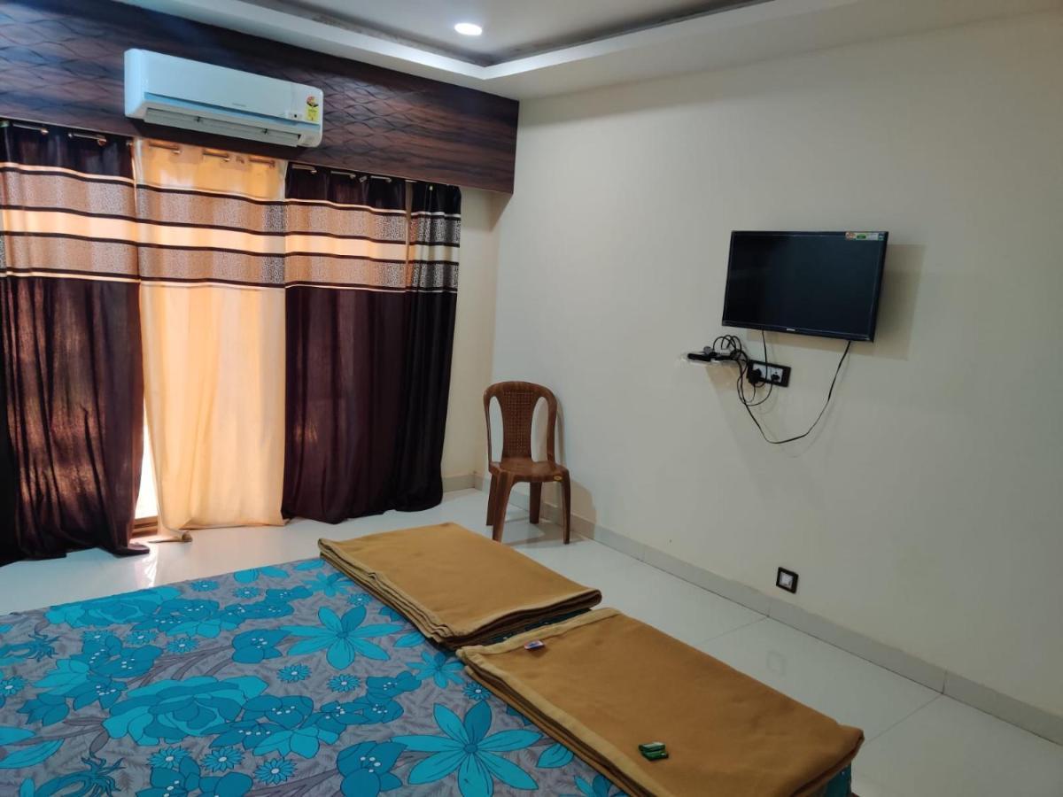 Siddhivinayak Resort Nx Mālvan Eksteriør billede