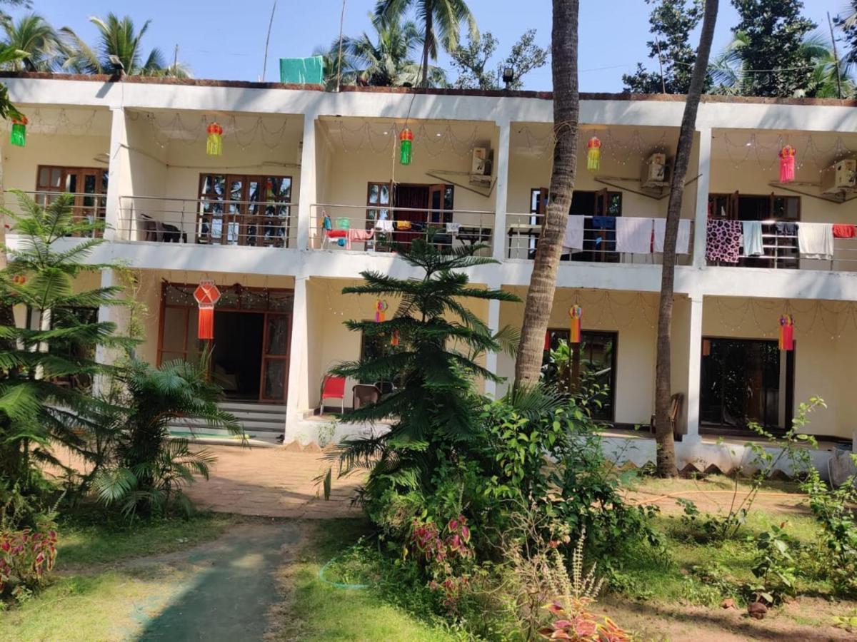 Siddhivinayak Resort Nx Mālvan Eksteriør billede